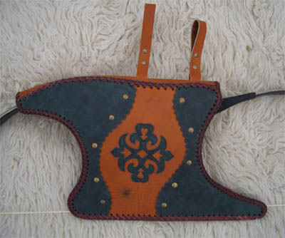 TRADITIONAL BOW QUIVER LIGHT